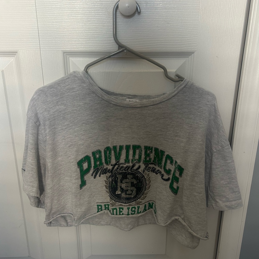 Garage Gray Providence Graphic Crop Top